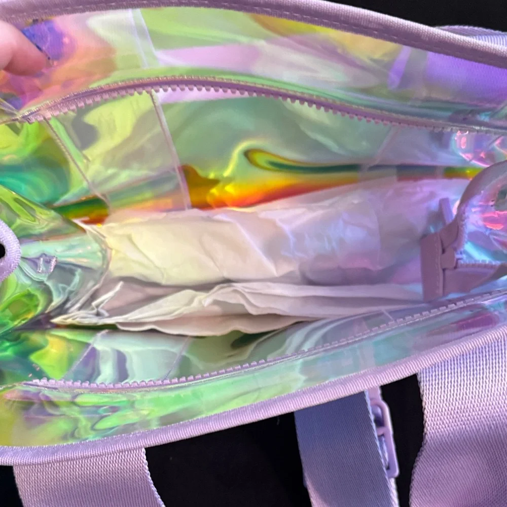 Case-Mate Iridescent Tote with Lavender Straps - Picture 2 of 2